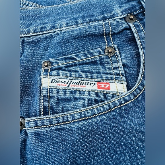 Diesel Kratt Relaxed Straight‎ Medium Wash Designer Jeans Made In Italy 36x31 - Picture 9 of 12